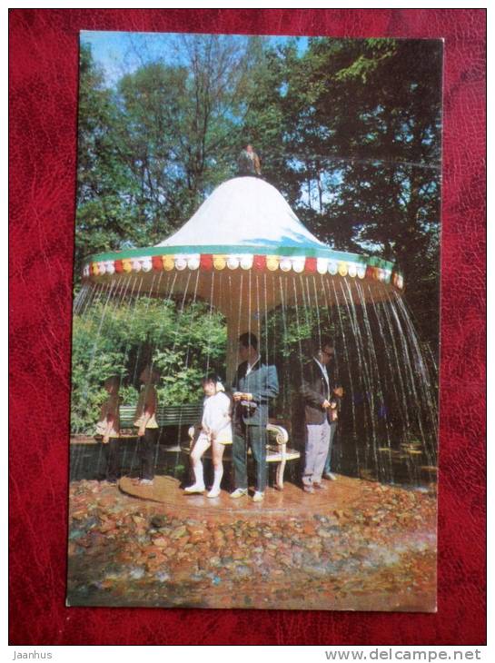 Petrodvorets - The Umbrella Fountain - fountain - 1972 - Russia - USSR - unused - JH Postcards