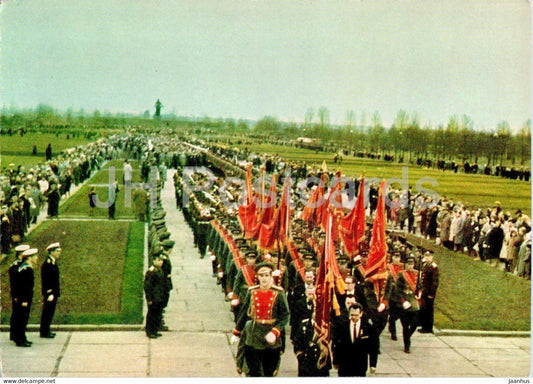 Leningrad - Piskaryovskoye Memorial Cemetery - Monument to the Heroic Defenders - 4 - 1966 - Russia USSR - unused - JH Postcards