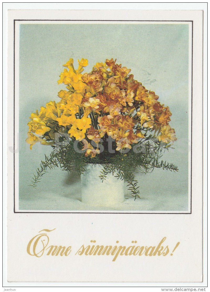 greeting card - yellow flowers in a  vase - flowers - 1990 - Estonia USSR - used - JH Postcards