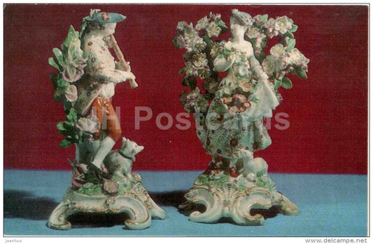 Ceramics Museum - Shepherd and Shepherdess agains rose bushes - Kuskovo - 1973 - Russia USSR - unused - JH Postcards