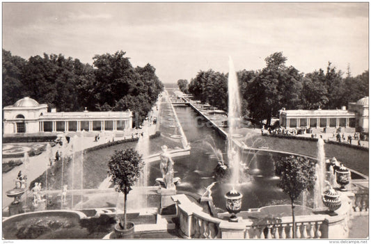 view at the Alley of Fountains - fountains - Petrodvorets - 1967 - Russia USSR - unused - JH Postcards