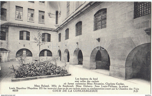 Cour de La Conciergerie - Les fenetres du fond - 4038 - old postcard - France - unused - JH Postcards
