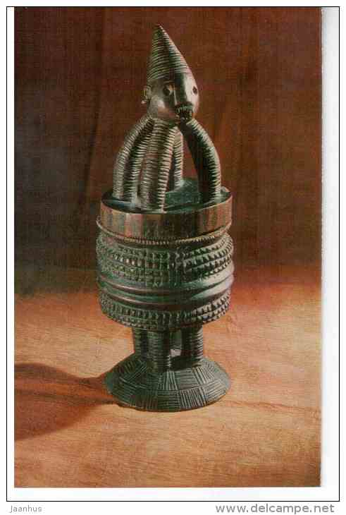 Vessel with a lid - painted wood - Azande , Congo , Africa - 1972 - Russia USSR - unused - JH Postcards