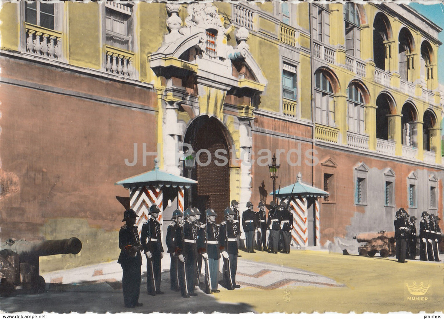 La releve de la Garde des Carabiniers devant le Palais de SAS le Prince de Monaco - old postcard - 1953 - Monaco - used - JH Postcards