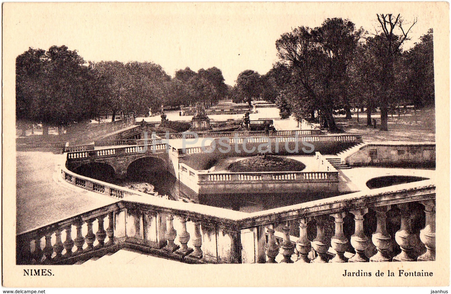 Nimes - Jardins de la Fontaine - old postcard - France - unused - JH Postcards