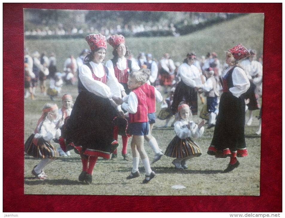 Estonian Folk Dance - folk costumes - large format card - 1975 - Estonia USSR - unused - JH Postcards