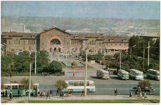 Vokzalnaya square - railway station - bus - Chisinau - Kishinev - Views of Moldova - 1966 - Moldova USSR - unused - JH Postcards