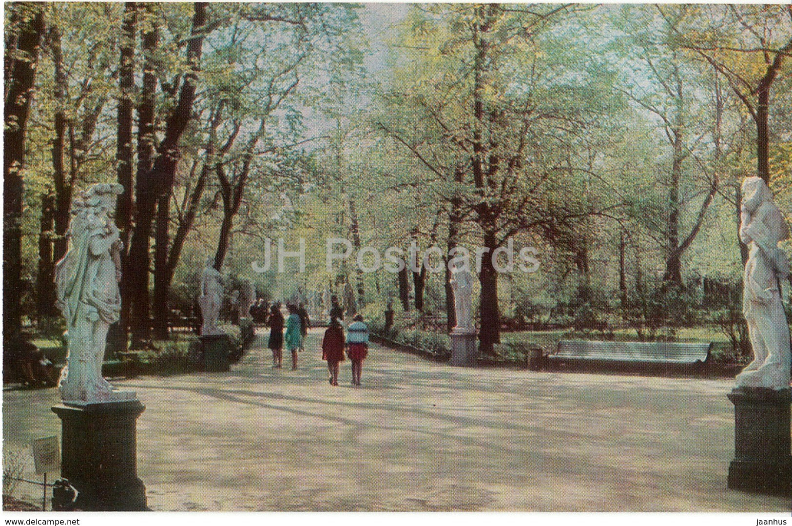 Leningrad - St- Petersburg - Summer Gardens - Statues of the main avenue - 1971 - Russia USSR - unused - JH Postcards