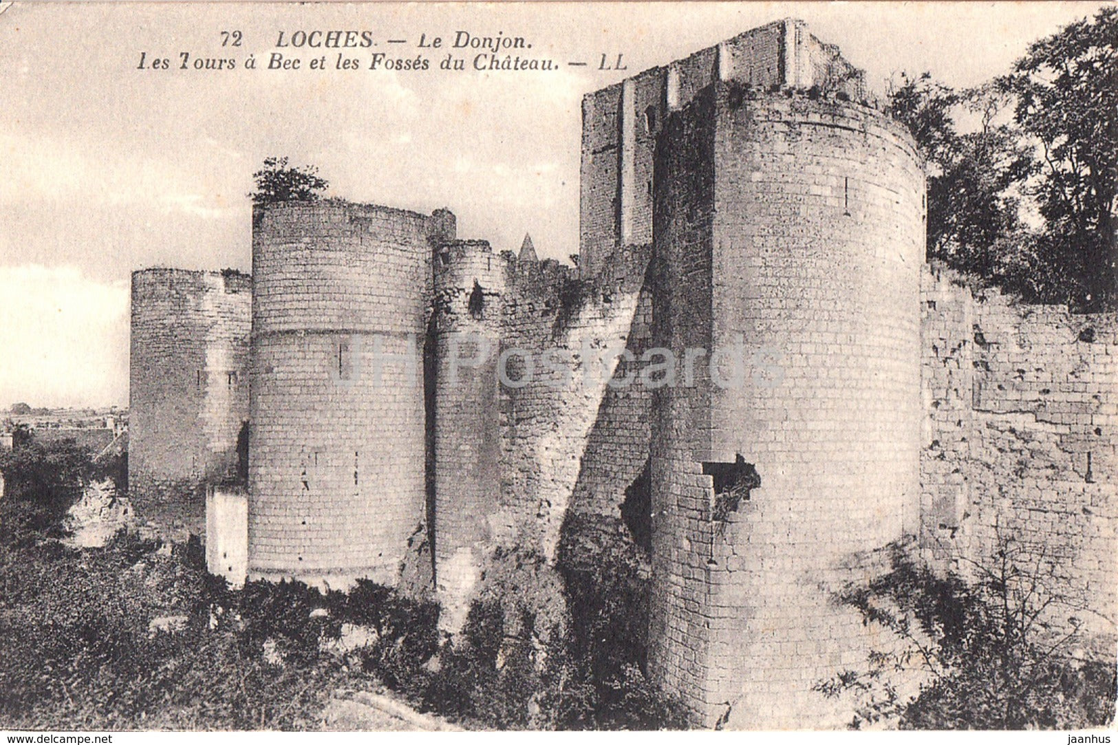 Loches - Le Donjon - Les tours a Bec les Fosses du Chateau - castle - 72 - old postcard - France - used - JH Postcards