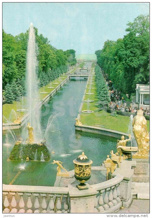 view from the big terrace of Great Cascade - Grand Canal - fountains - Petrodvorets - 1979 - Russia USSR - unused - JH Postcards