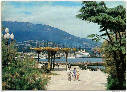 Embankment - port - ship - Yalta - Crimea - 1980 - Ukraine USSR - unused - JH Postcards