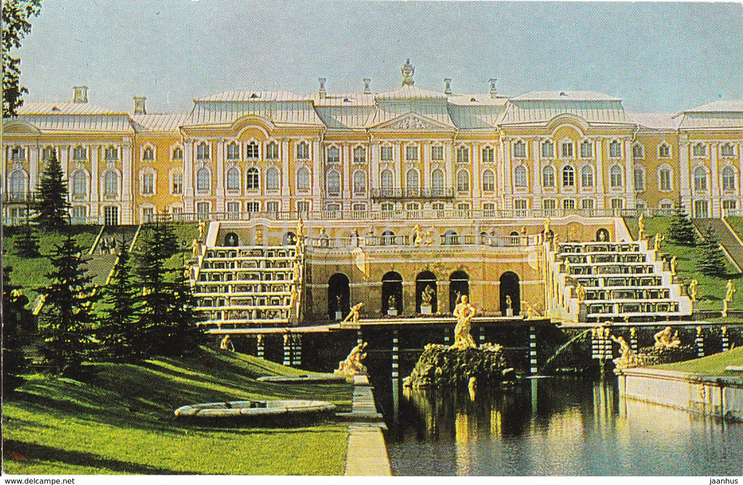 Petrodvorets - The Great Palace - fountains - 1974 - Russia USSR - unused - JH Postcards