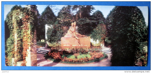 monument to J. Rainis on his tomb - Riga - 1967 - Latvia USSR - unused - JH Postcards