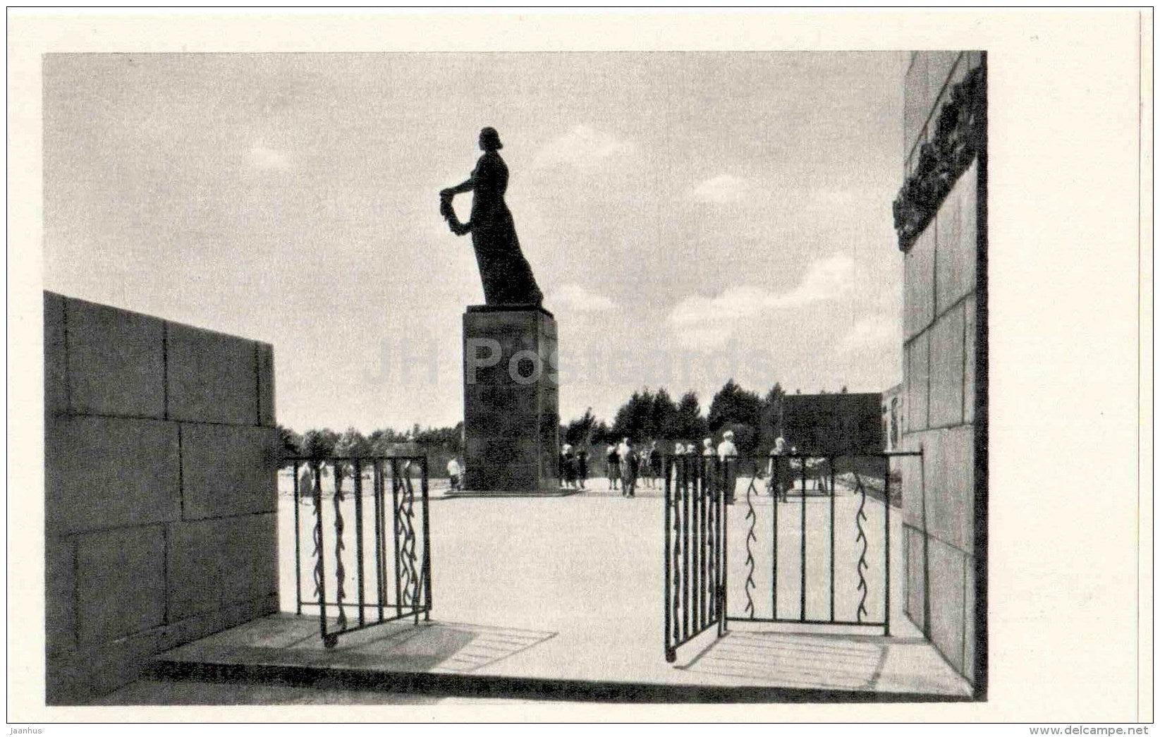 Piskaryovskoye Memorial Cemetery - Leningrad - 1971 - Russia USSR - unused - JH Postcards