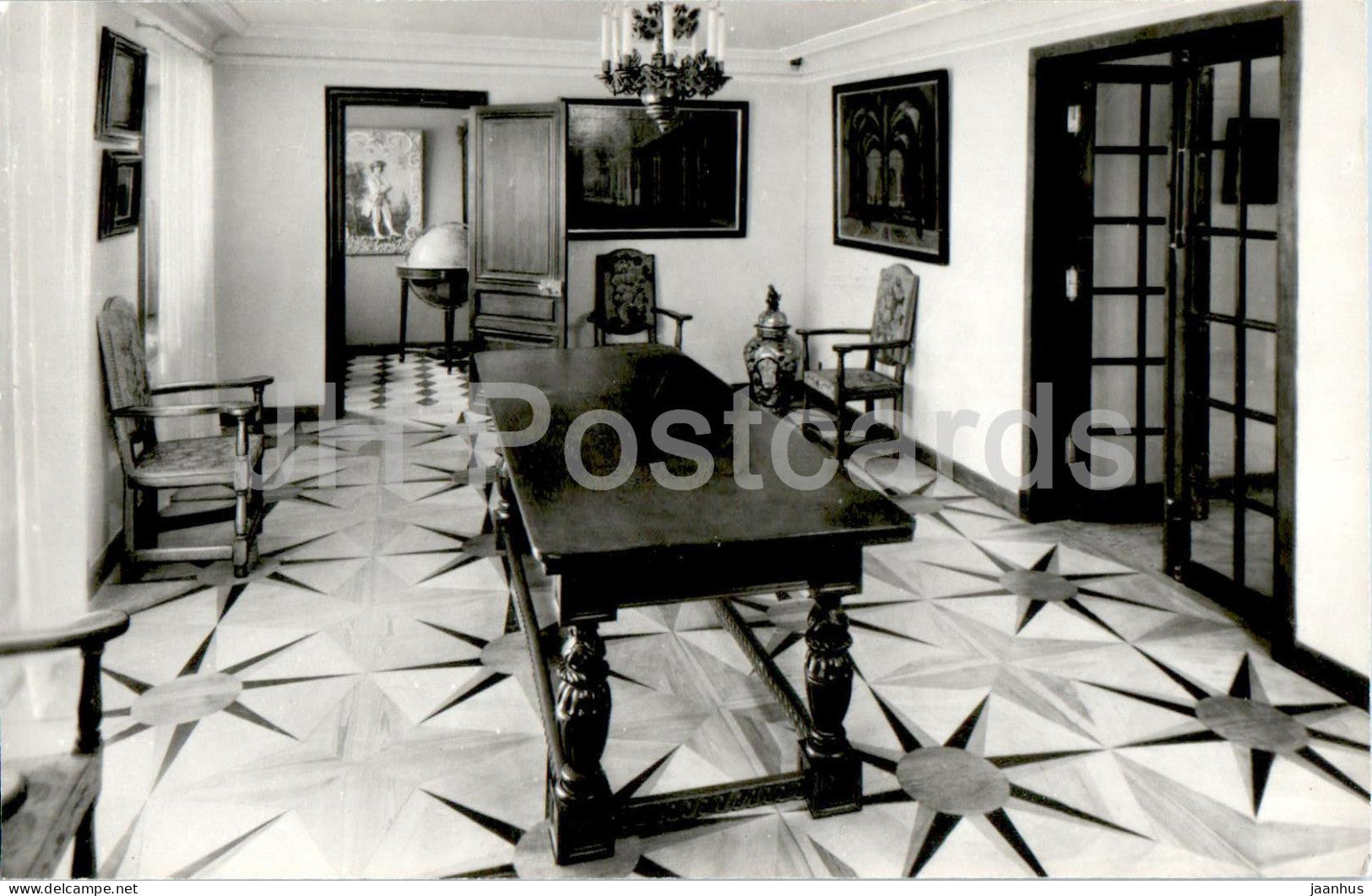 Marly Palace - Petrodvorets - Dining room - Walnut wood table - 1985 - Russia USSR - unused - JH Postcards
