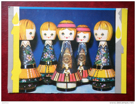New Year Greeting card - wooden dolls in Estonian folk costumes - 1977 - Estonia USSR - used - JH Postcards