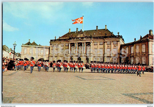 Copenhagen - Kobenhavn - The Royal Guards at Amalienborg - Den Kgl Livgarde pa Amalienborg - 1995 - Denmark - used - JH Postcards