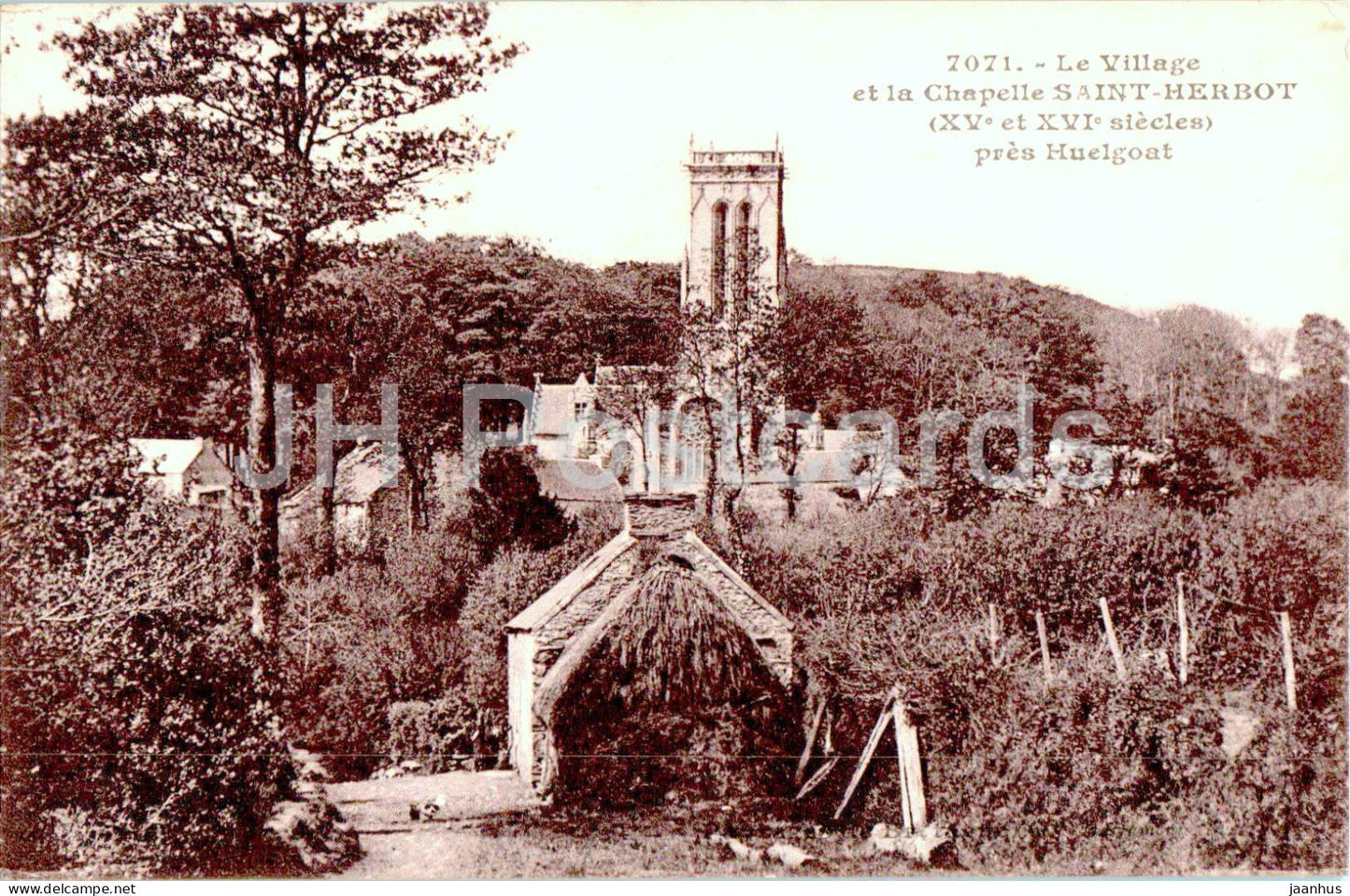 Le Village et la Chapelle Saint Herbot pres Huelgoat - 7071 - old postcard - France - unused - JH Postcards