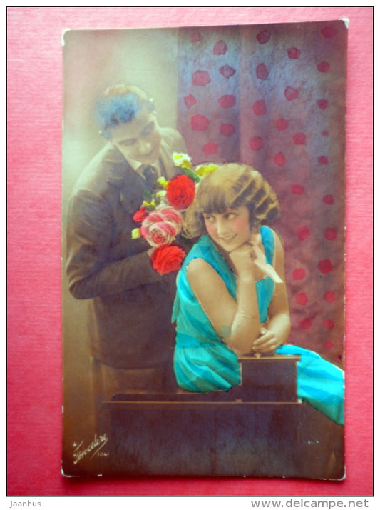 man and woman - couple - roses - Fotocelere 1041 - Italy - circulated in Estonia - JH Postcards